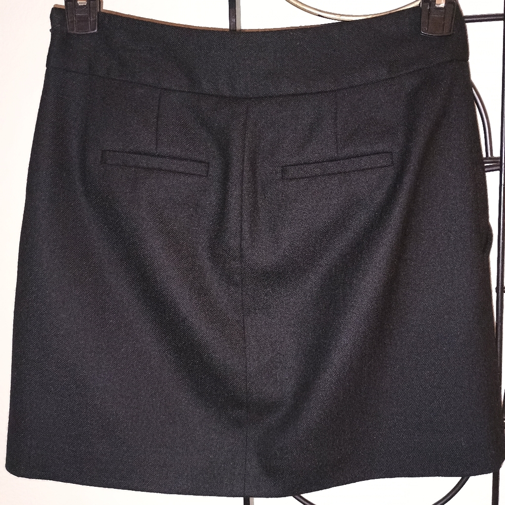 4/$25 Banana Republic Wool Mini Skirt - Picture 3 of 4